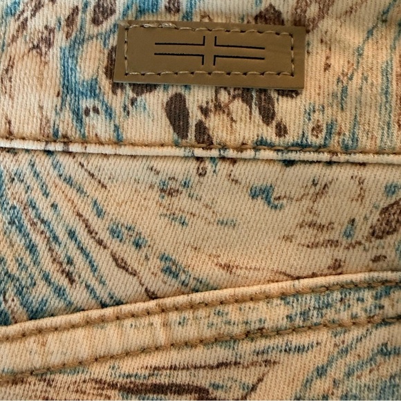 Liverpool Los Angeles Hannah Crop Flare Marble Print Jeans Size 2 - Picture 11 of 11